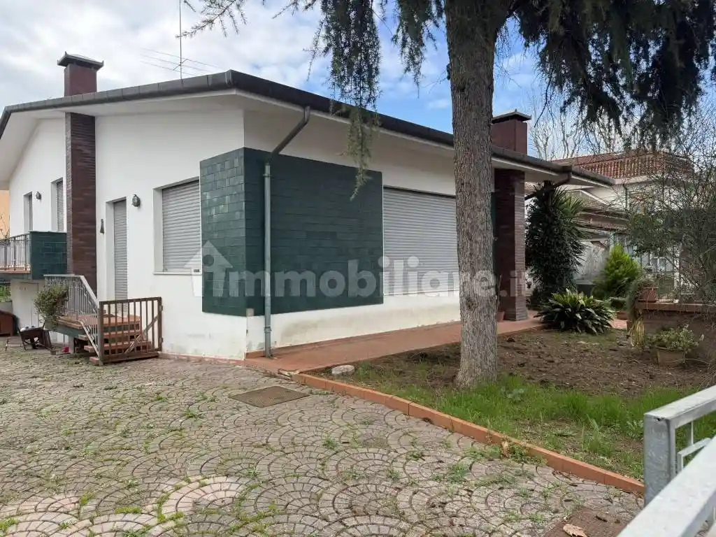 Villa in vendita a Riccione