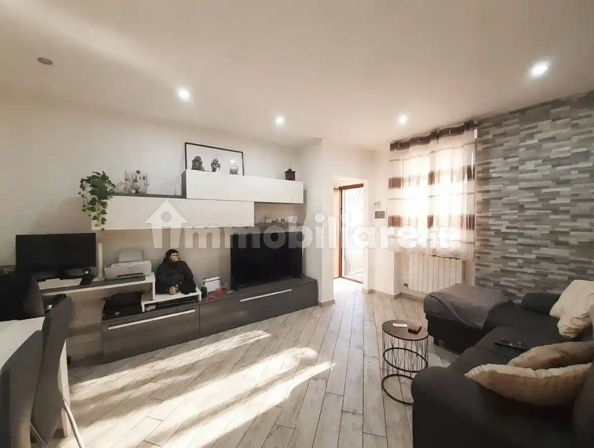 Appartamento in vendita a Marnate