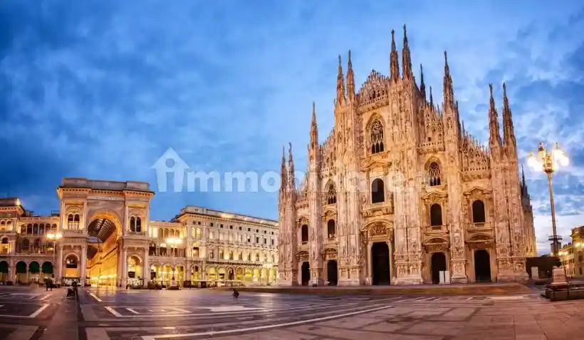 Palazzo - Edificio in vendita a Milano