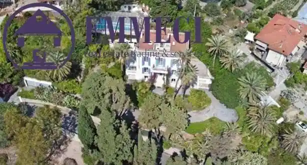 Villa in vendita a Ospedaletti