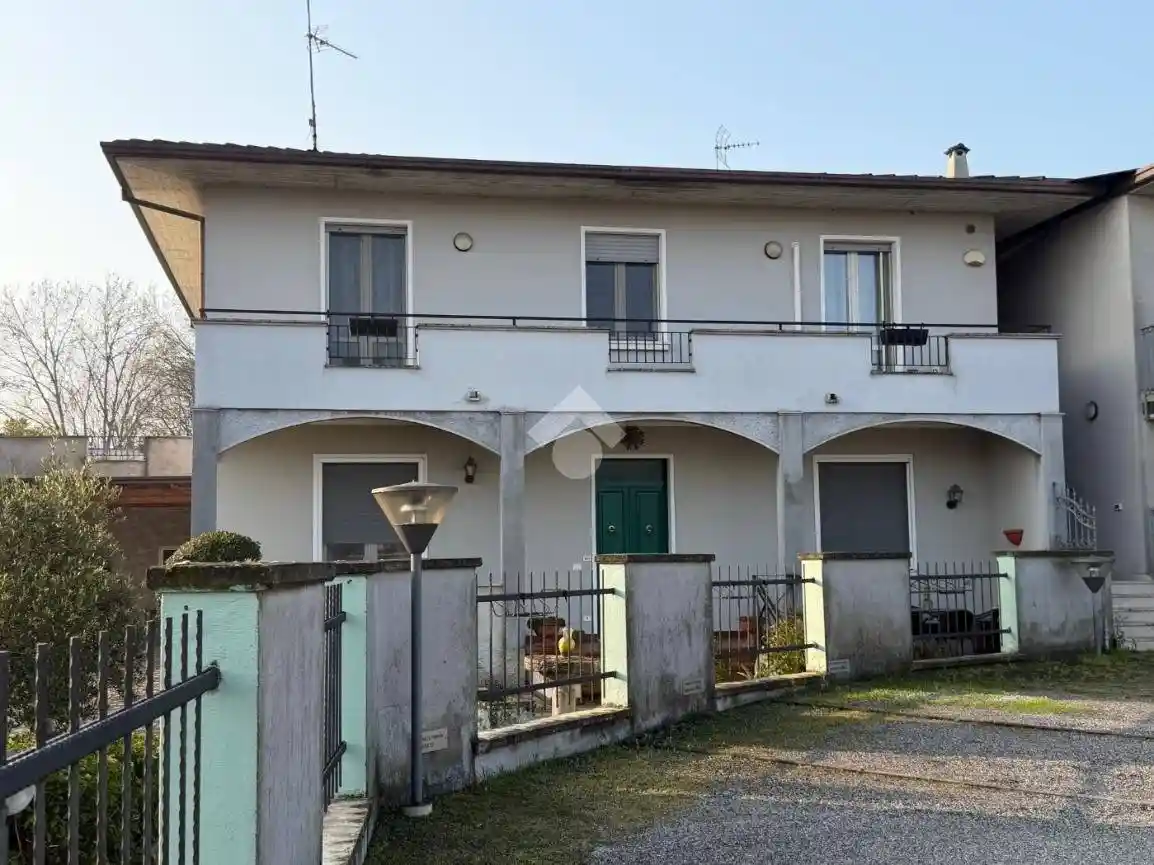 Appartamento in vendita a Leno