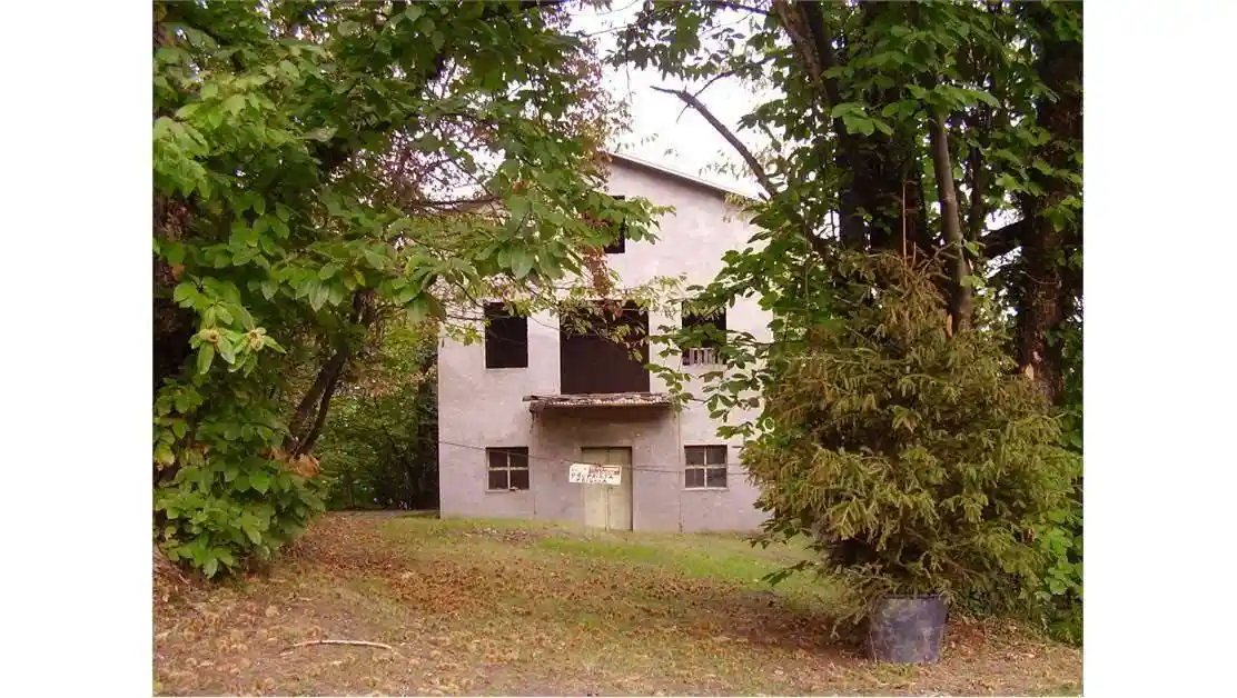 Palazzo - Edificio in vendita a Sestola