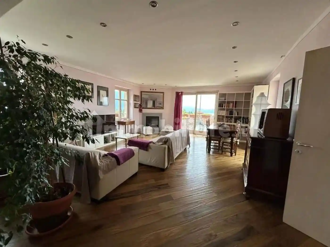 Villa in vendita a Verbania