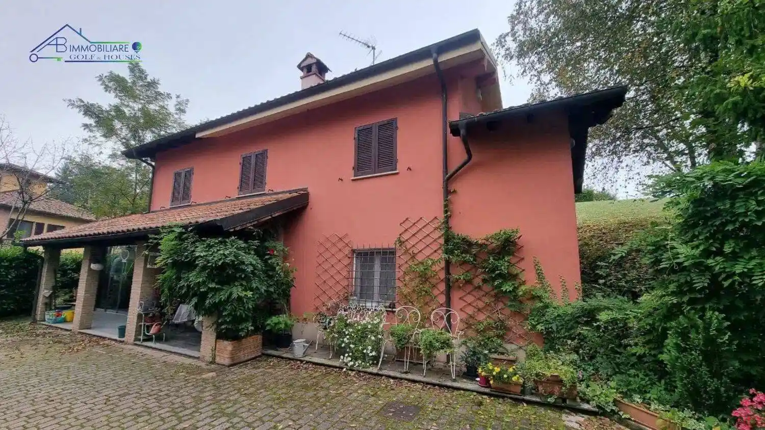 Villa in vendita a Gavi