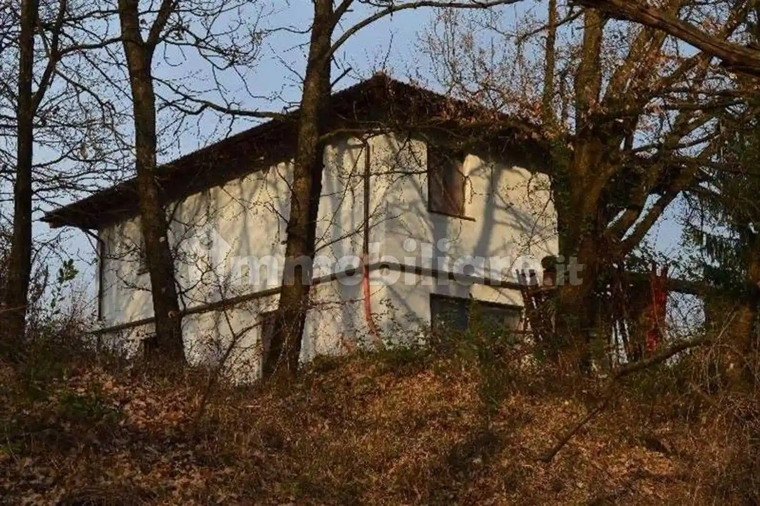 Villa in vendita a Pasturana