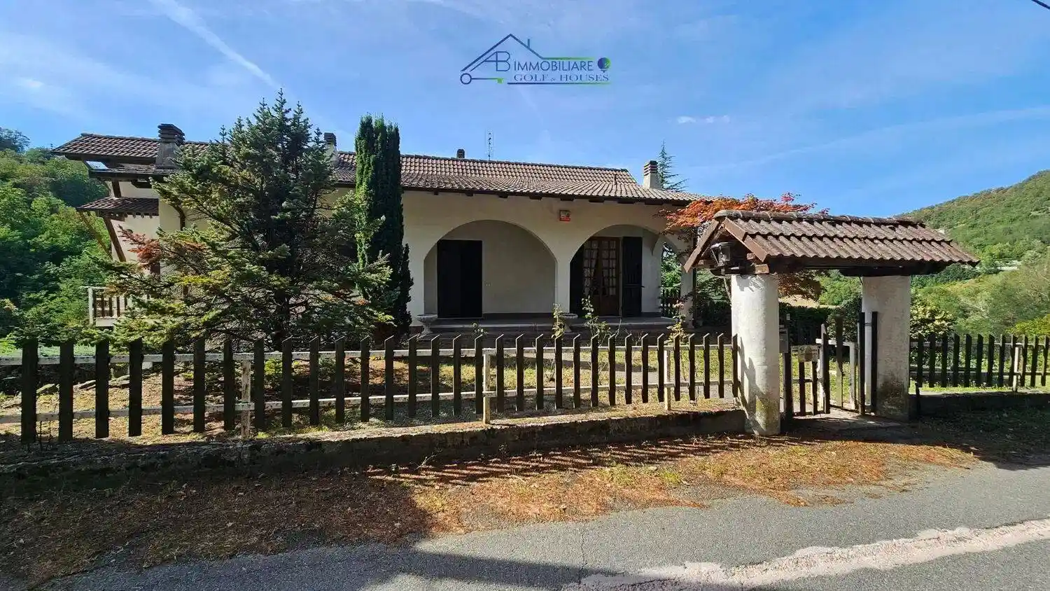 Villa in vendita a Borghetto di Borbera