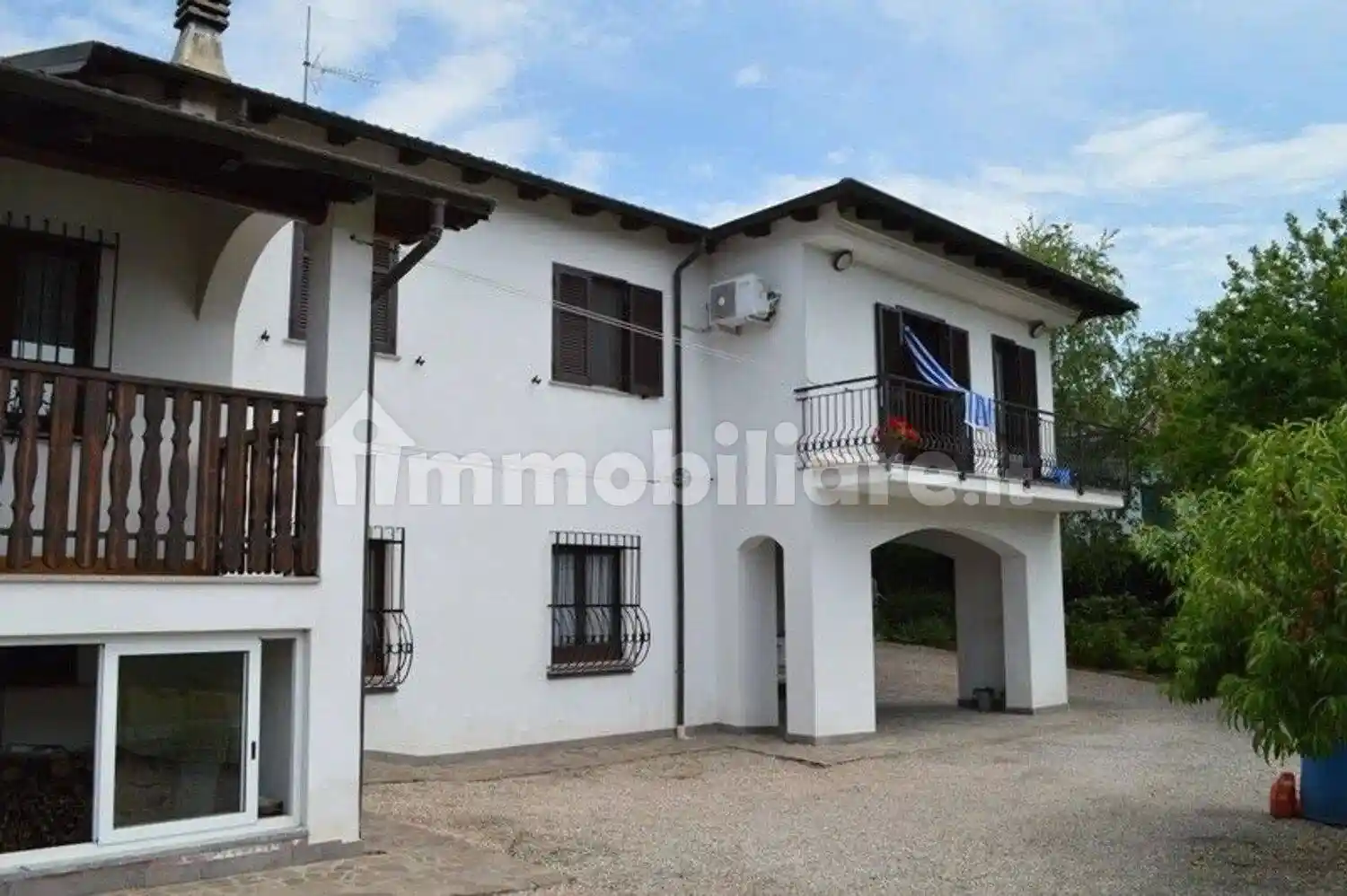 Villa in vendita a Tassarolo