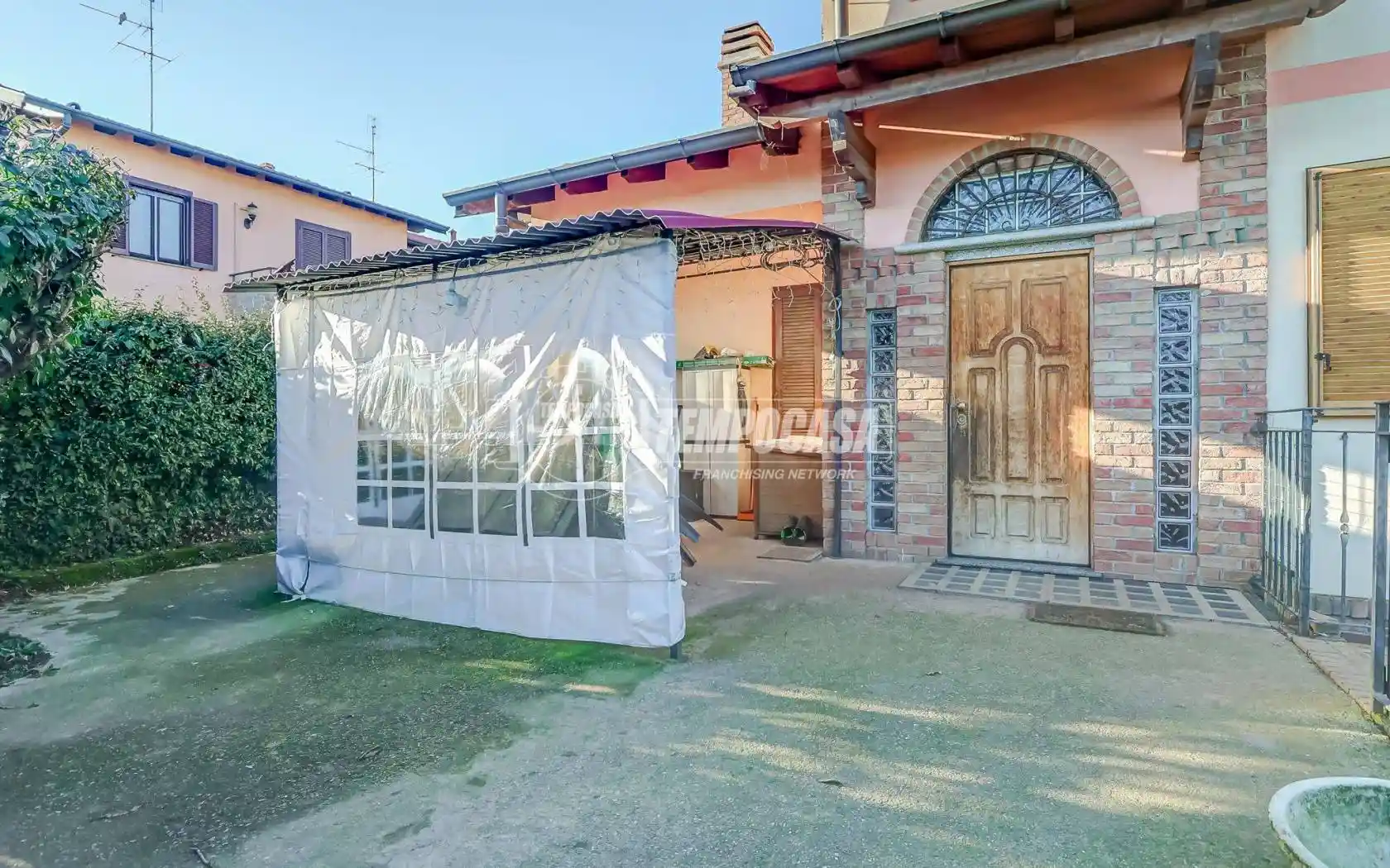 Casa indipendente in vendita a Robecchetto con Induno