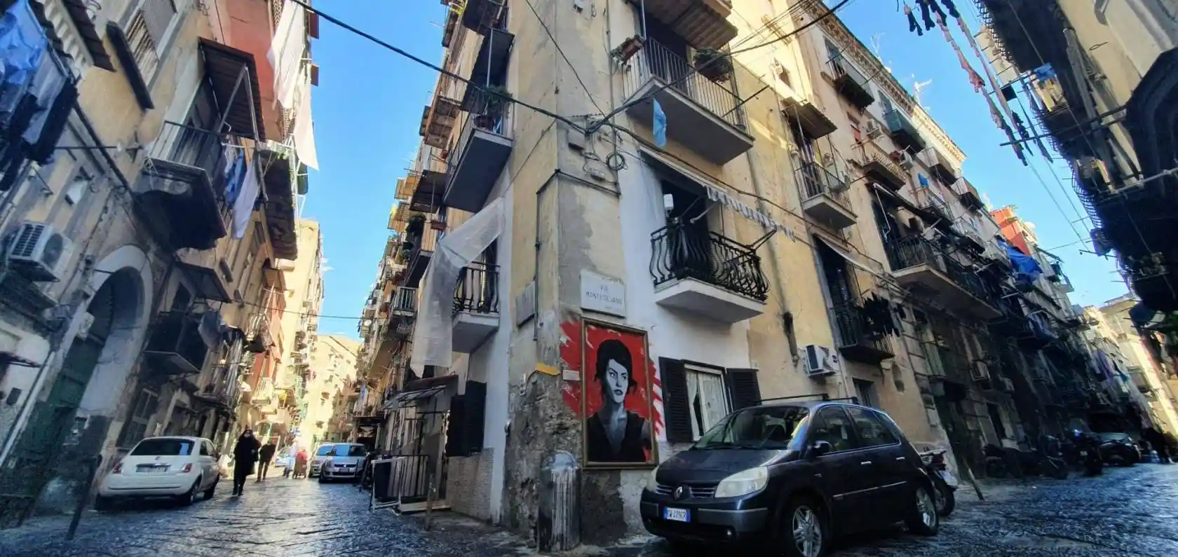 Appartamento in vendita a Napoli