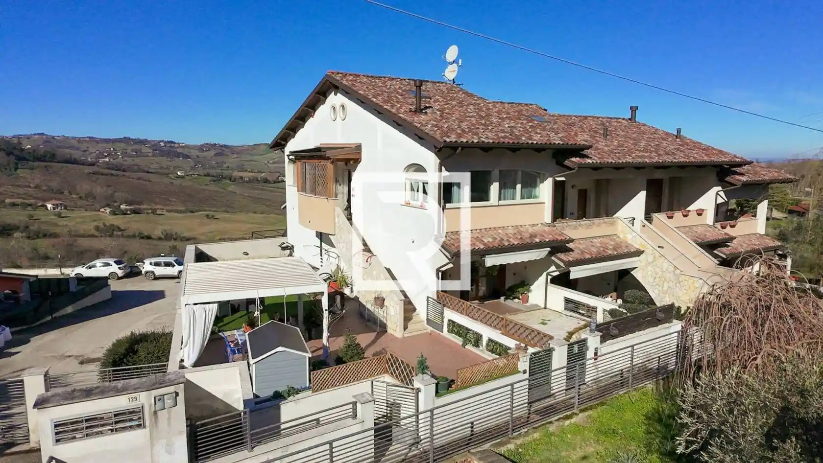 Appartamento in vendita a Borghi