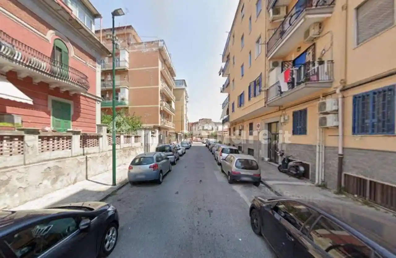 Appartamento in affitto a Napoli