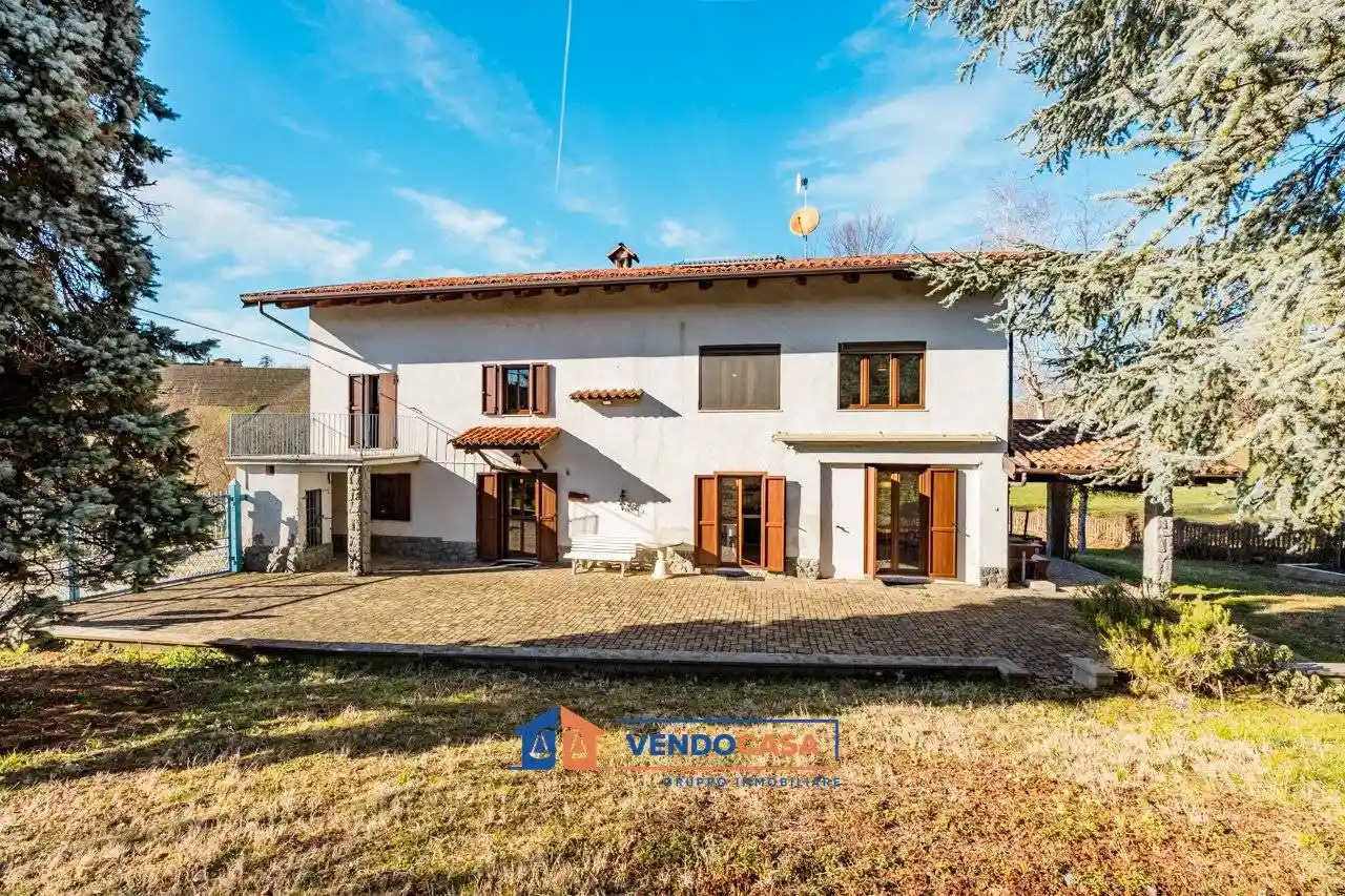 Villa in vendita a Dogliani