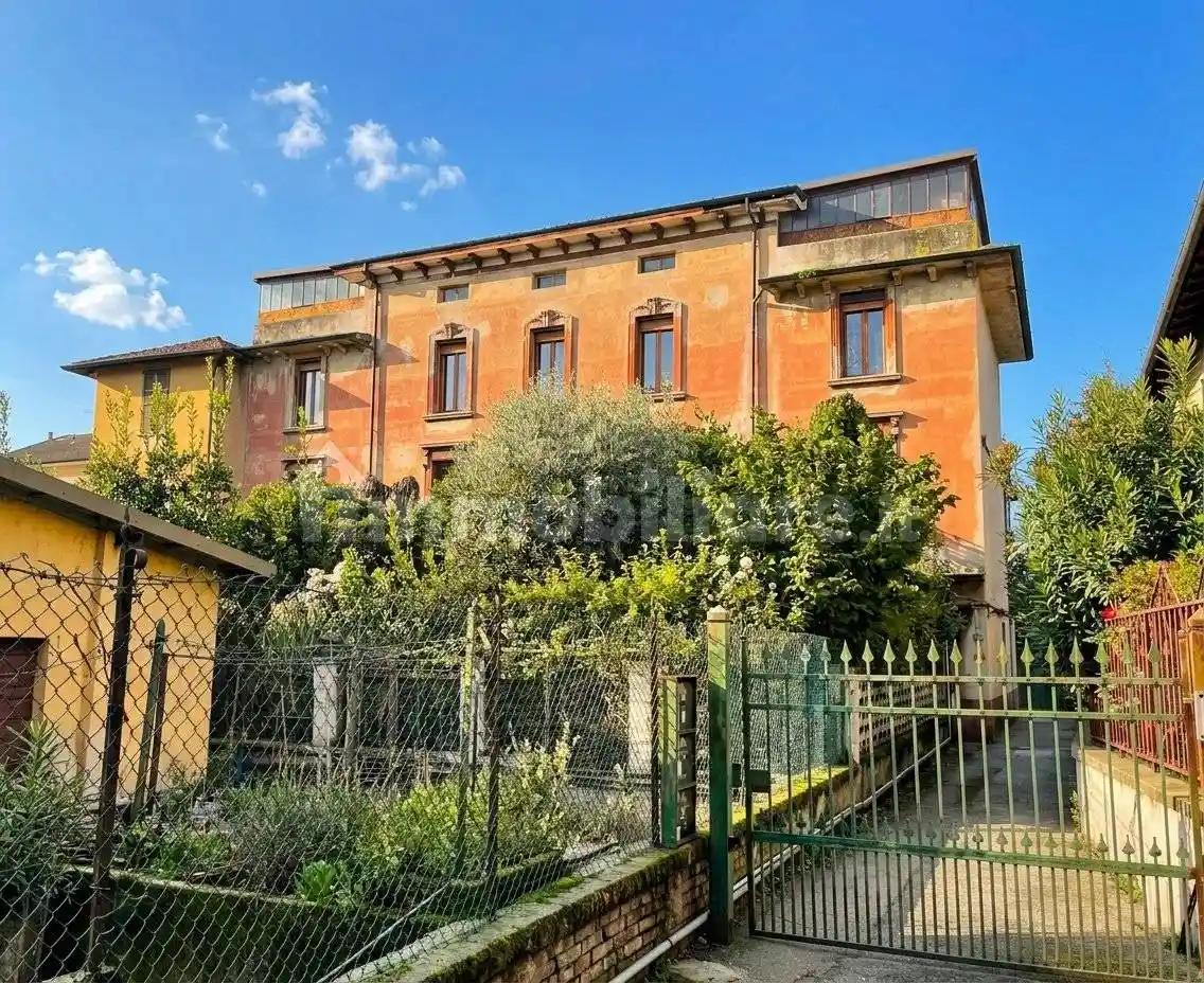 Appartamento in vendita a Brescia