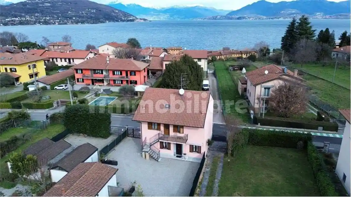 Appartamento in vendita a Ranco