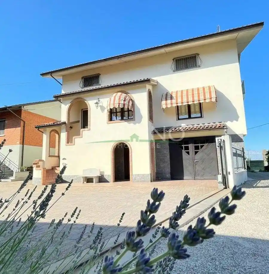 Villa in vendita a Magliano Alfieri