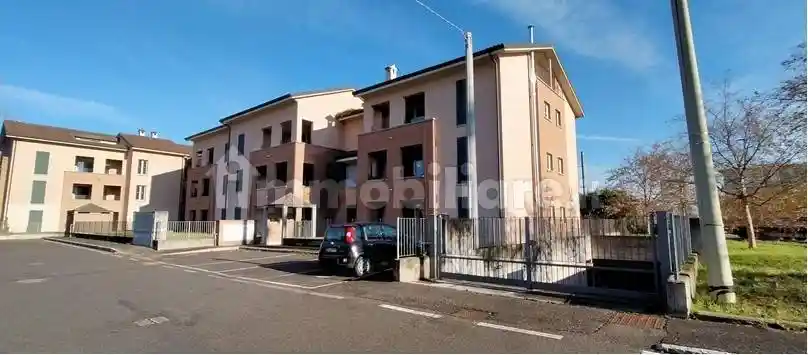 Palazzo - Stabile in vendita a Treviglio