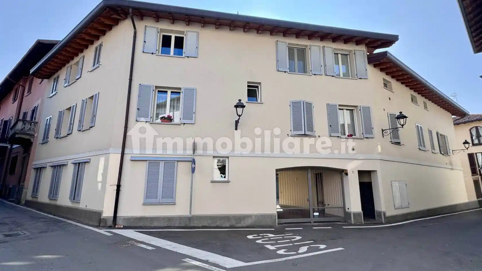 Appartamento in vendita a La Valletta Brianza