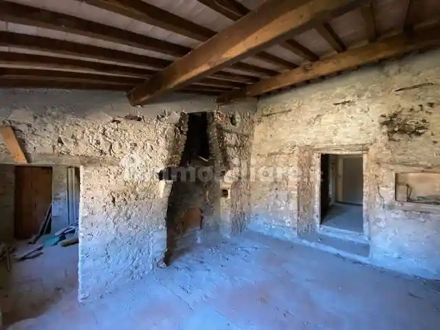 Appartamento in vendita a Volterra