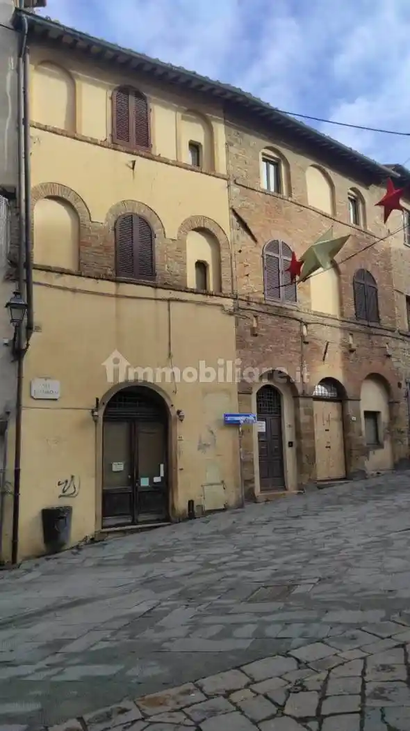 Appartamento in vendita a Volterra