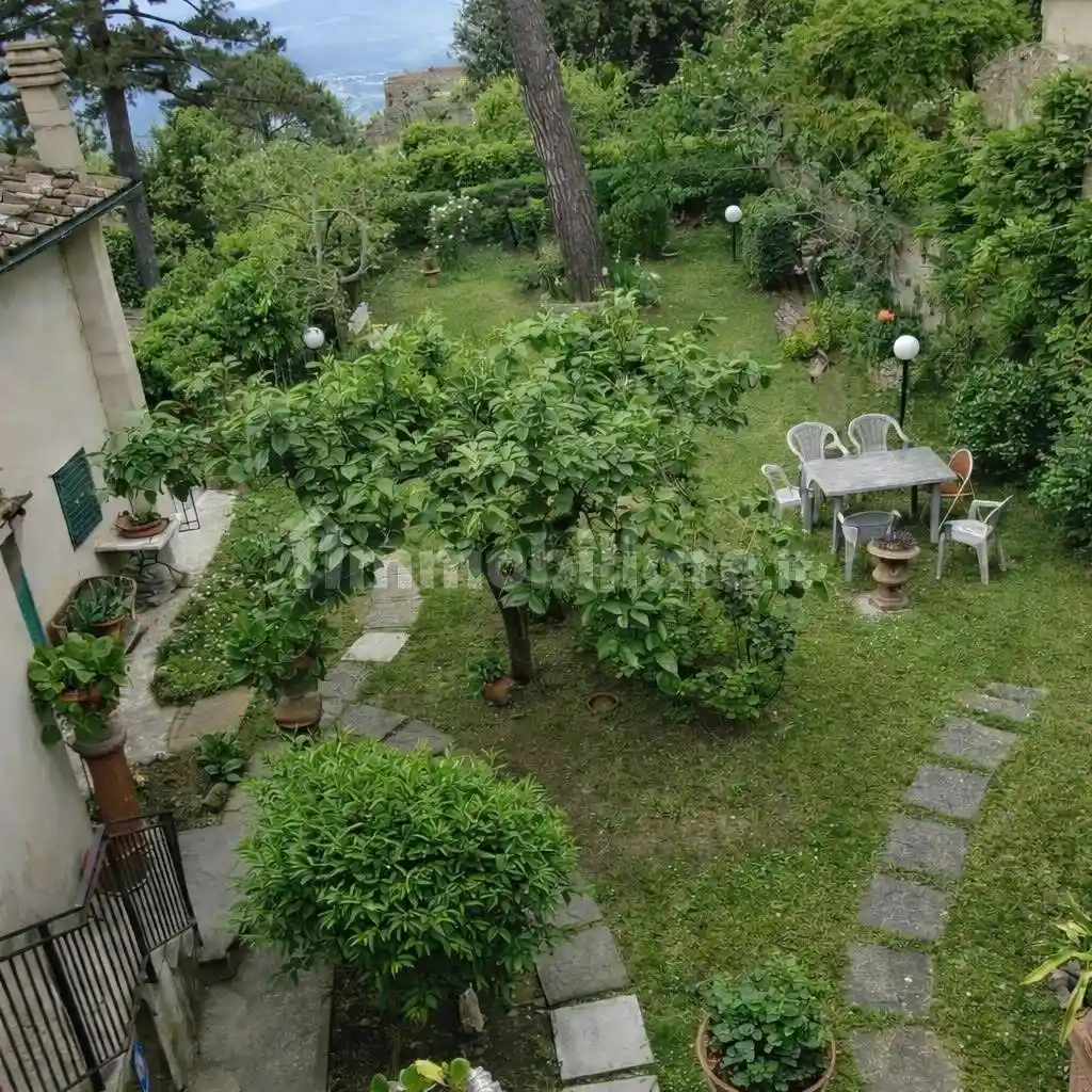 Appartamento in vendita a Volterra