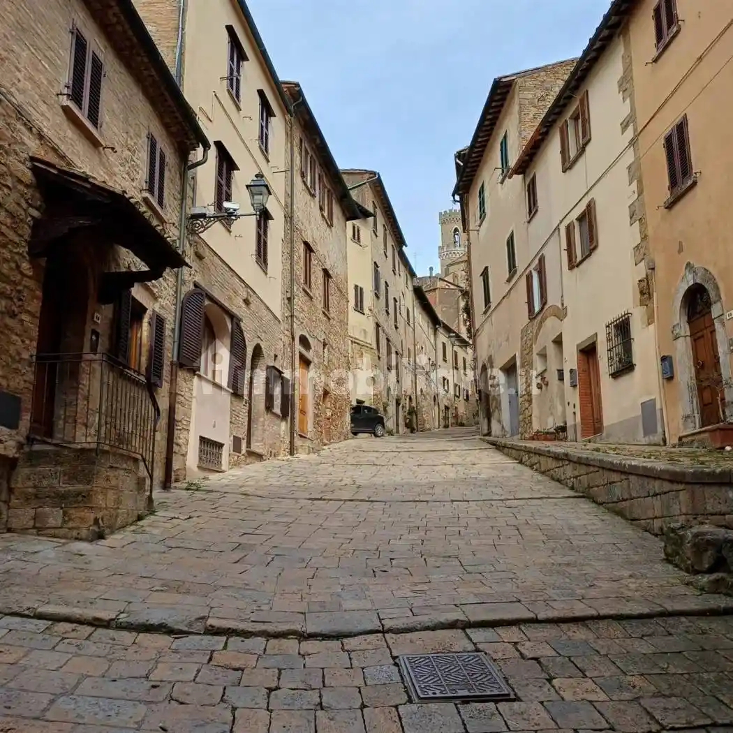 Appartamento in vendita a Volterra