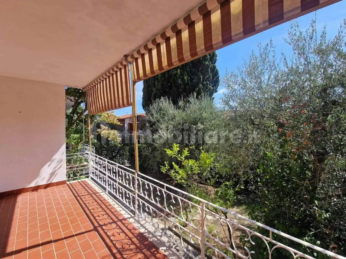 Casa indipendente in affitto a Rosignano Marittimo