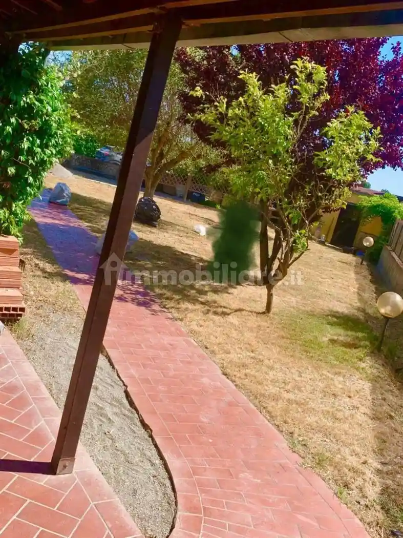 Appartamento in vendita a Cecina