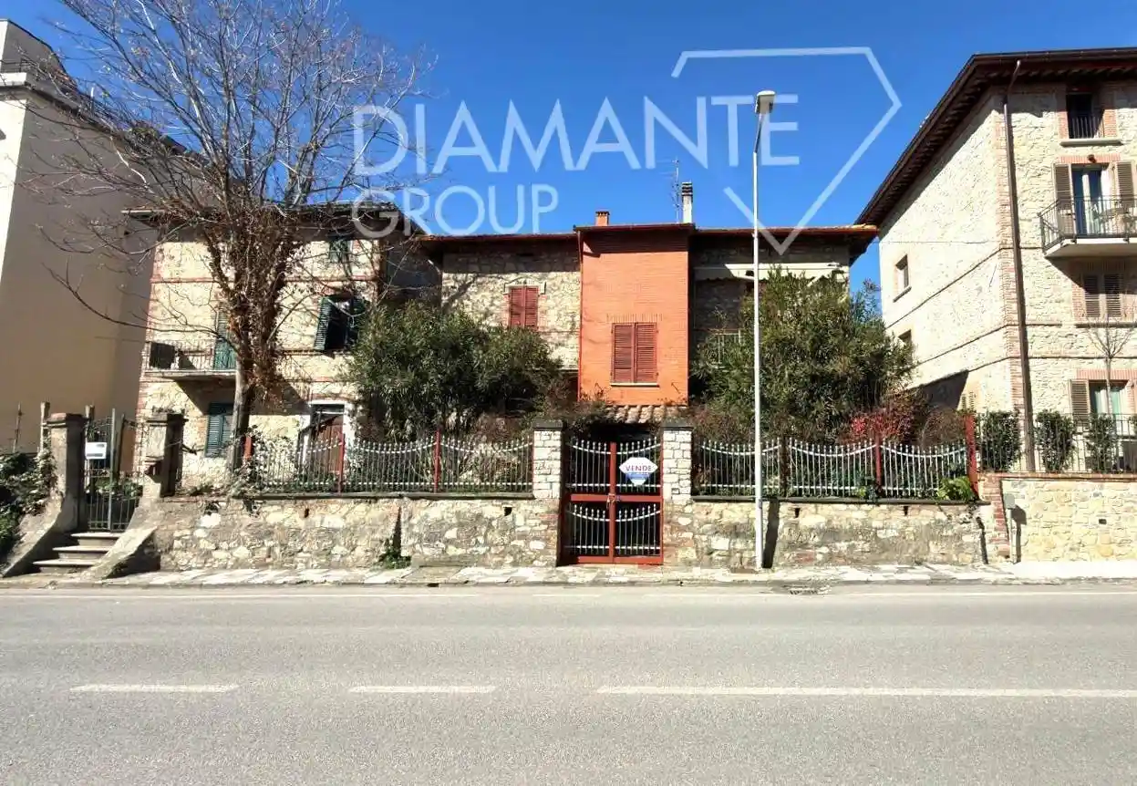 Casa indipendente in vendita a Castiglione del Lago