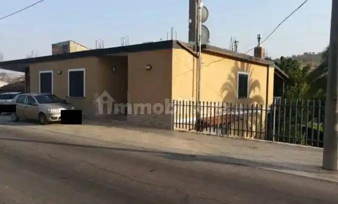 Appartamento in vendita a Gerace