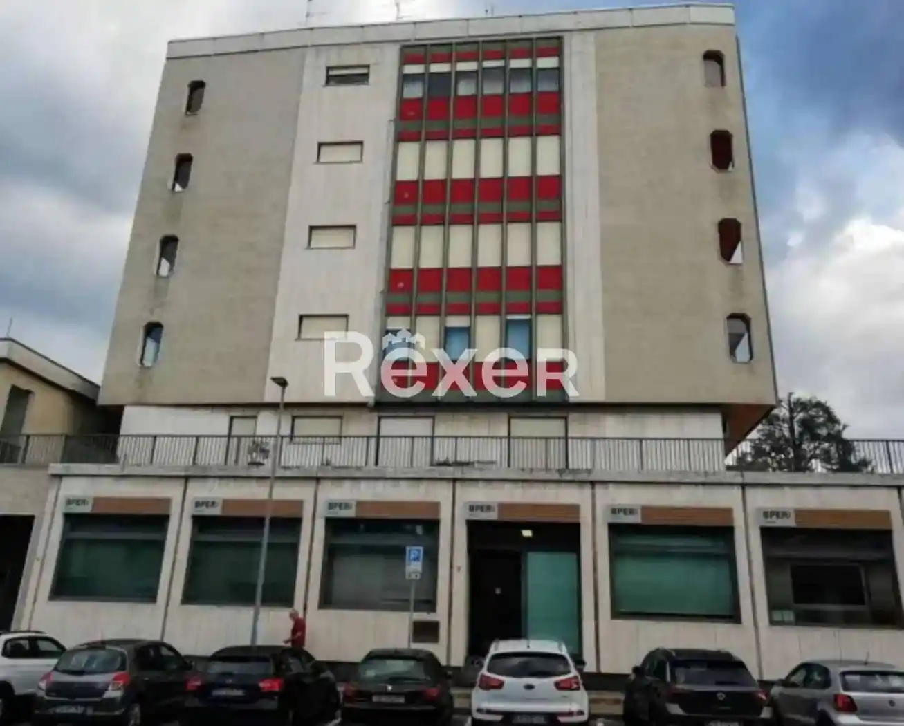 Palazzo - Edificio in vendita a Almè