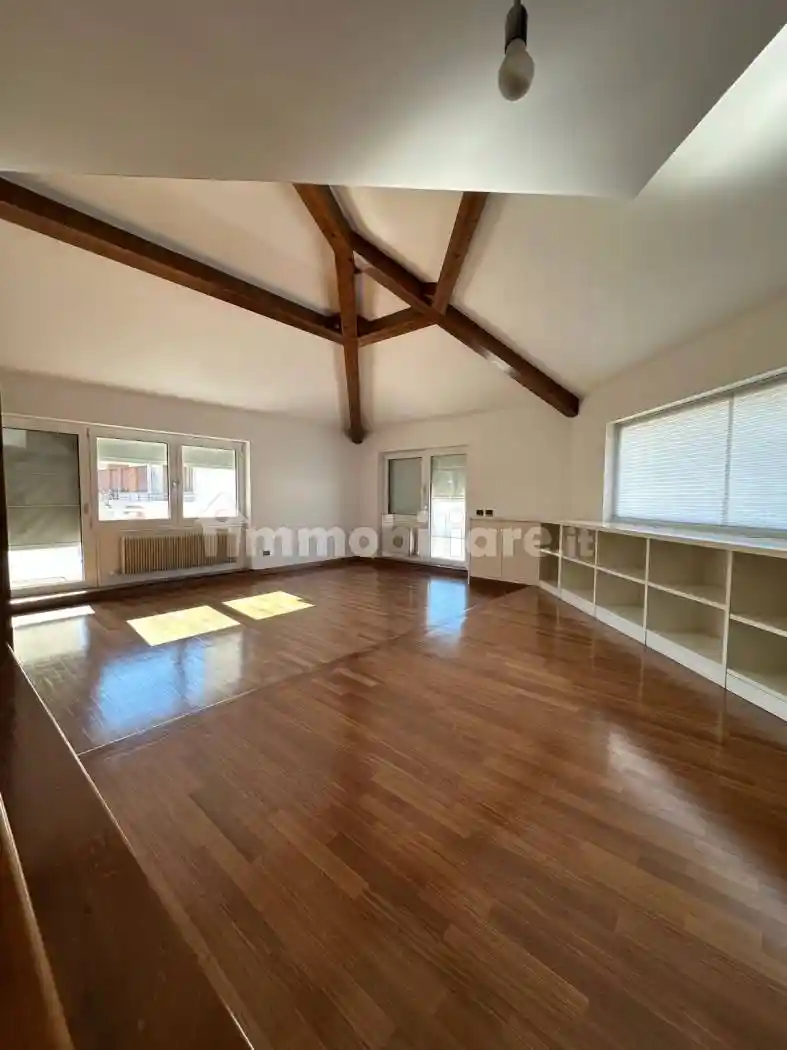 Attico - Mansarda in affitto a Trento