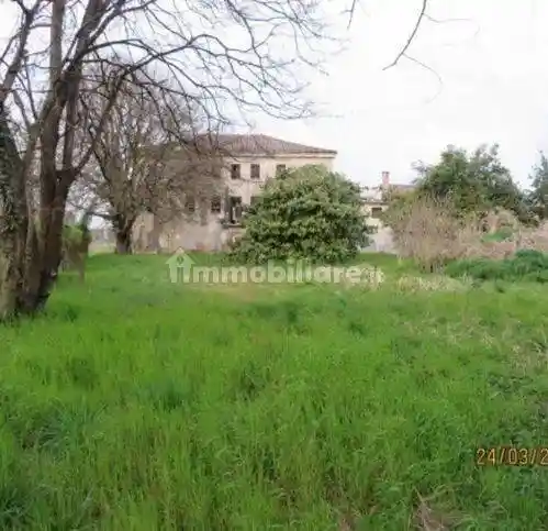 Rustico - Casale in vendita a Treviso