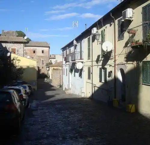 Appartamento in vendita a Faleria