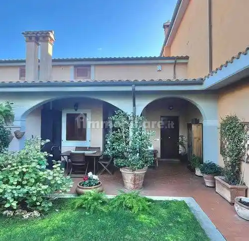 Villetta a schiera in vendita a Rignano Flaminio