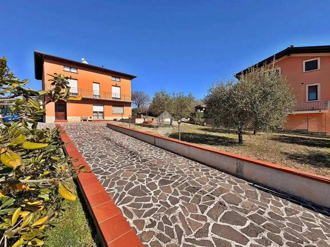 Villa in vendita a Gualdo Tadino