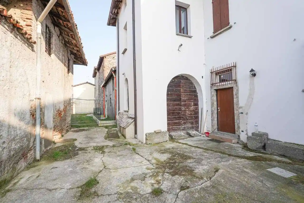 Casa indipendente in vendita a Bottanuco