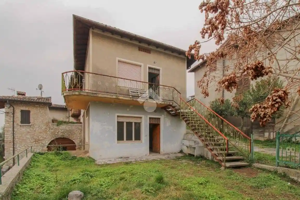 Casa indipendente in vendita a Toscolano-Maderno