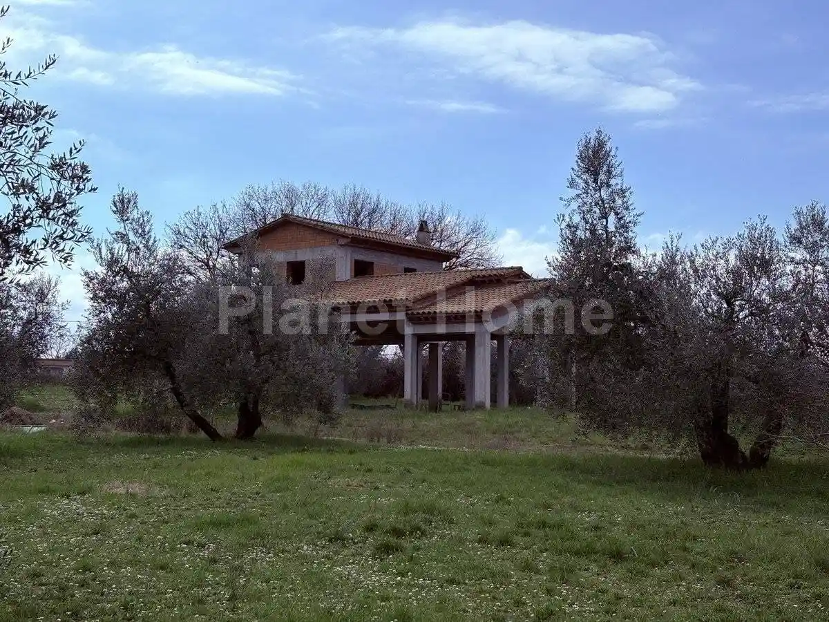 Villa in vendita a Giove