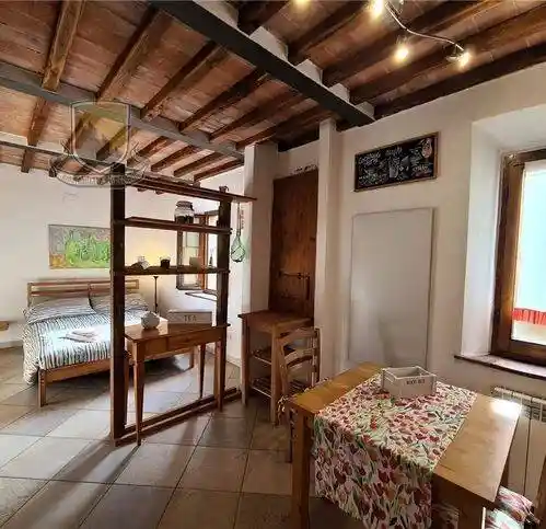 Appartamento in vendita a Chiusdino