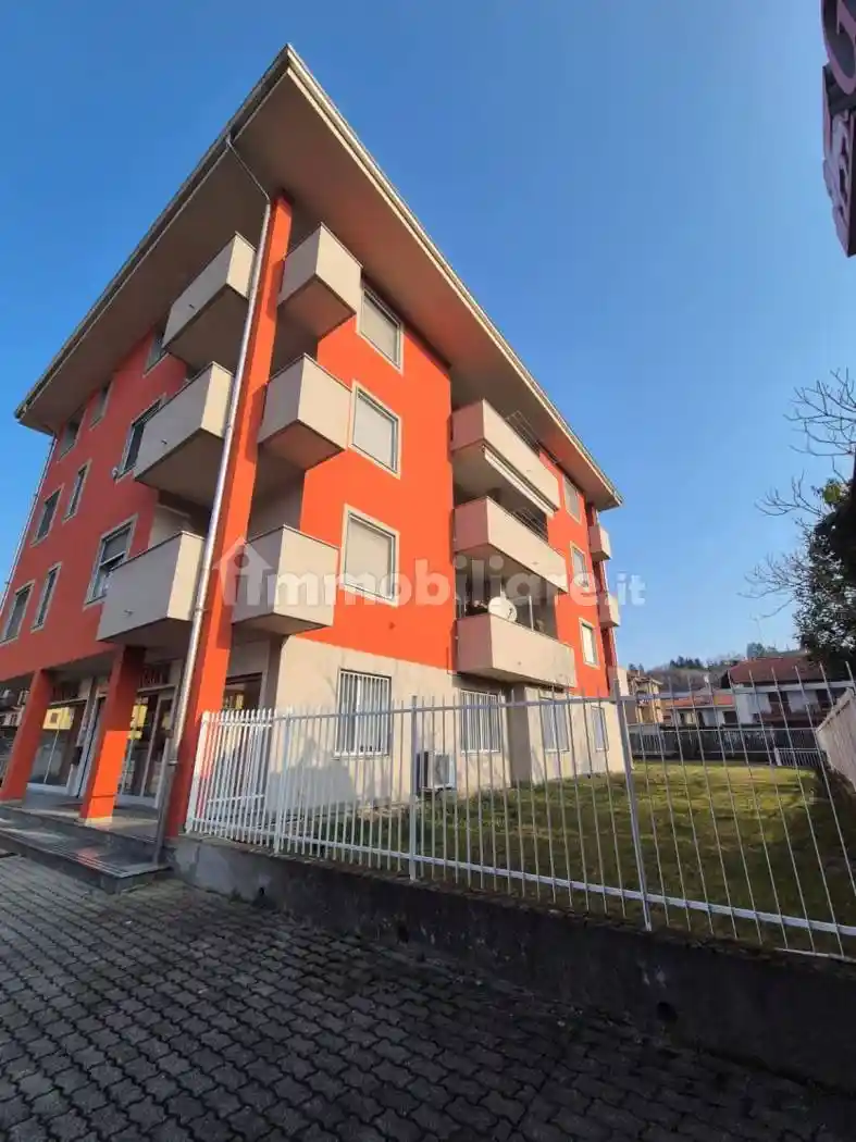 Appartamento in vendita a Borgosesia