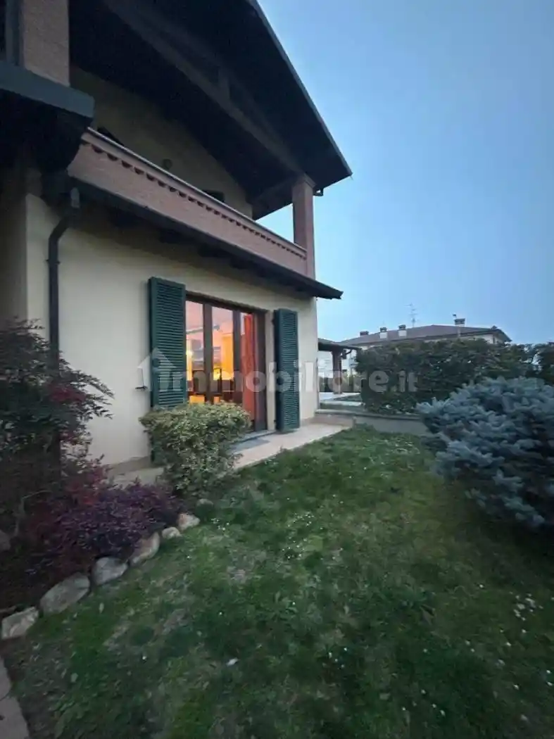 Villa in vendita a Sarmato
