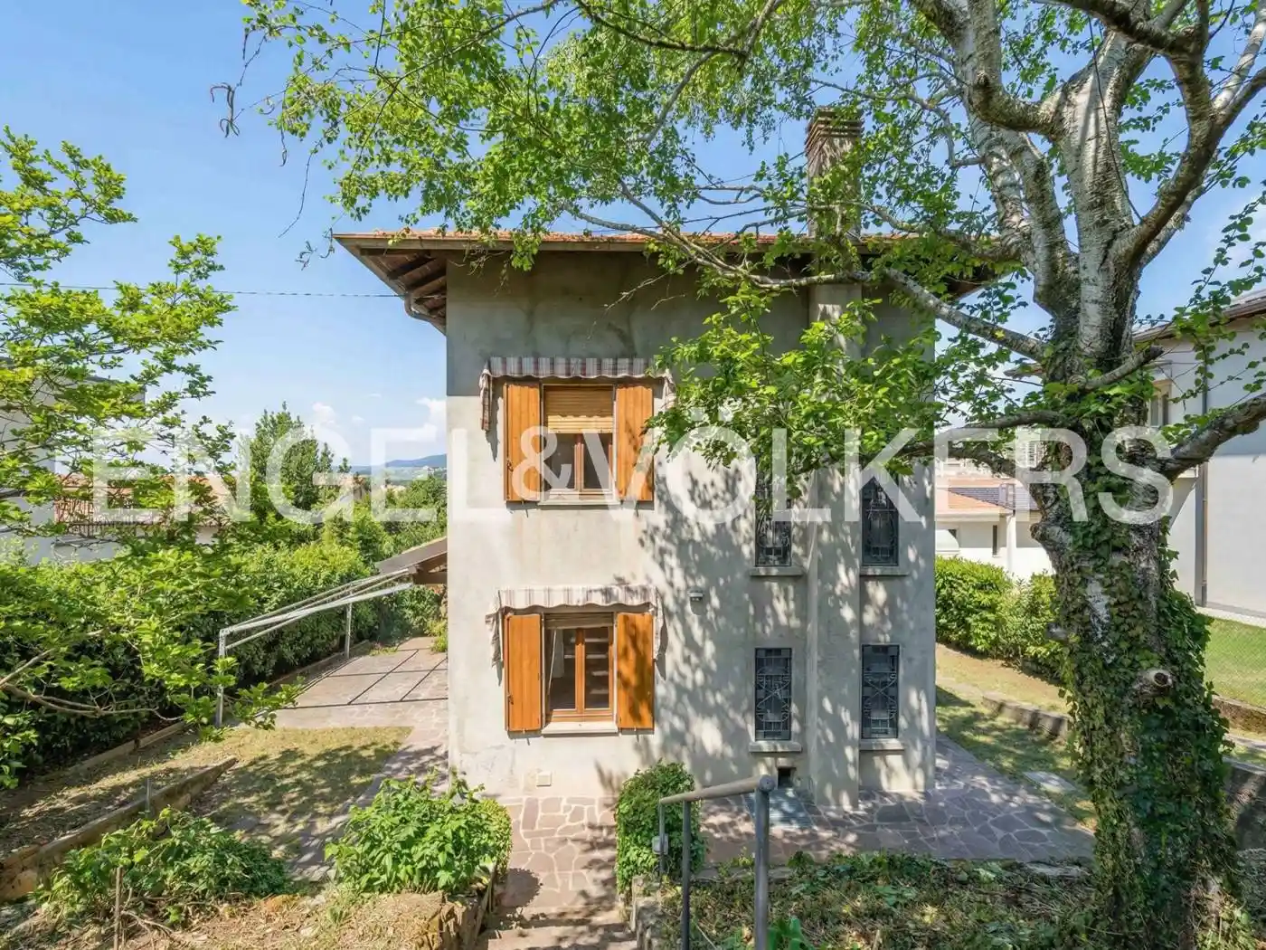Villa in vendita a Varese