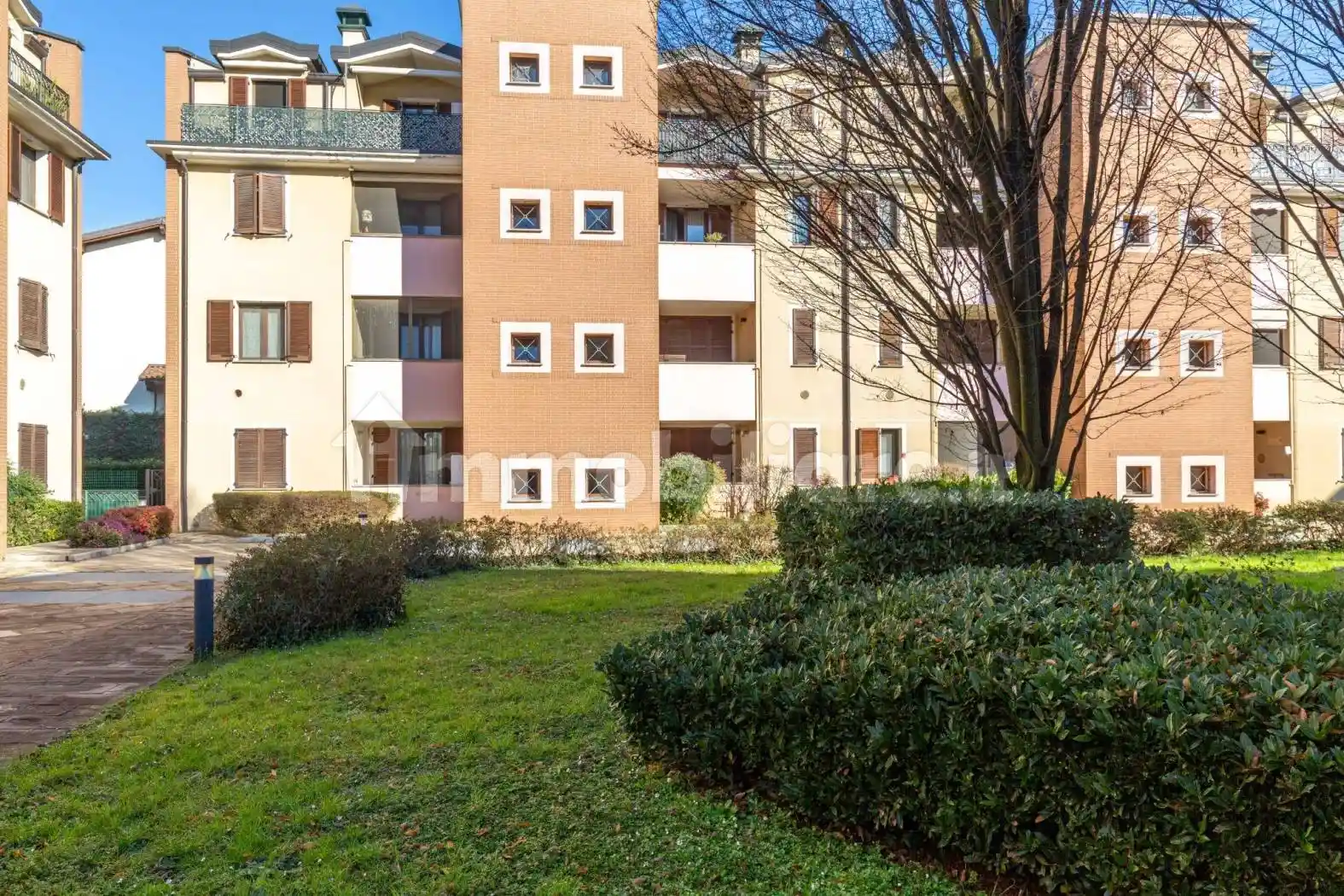 Appartamento in vendita a Vaprio d'Adda