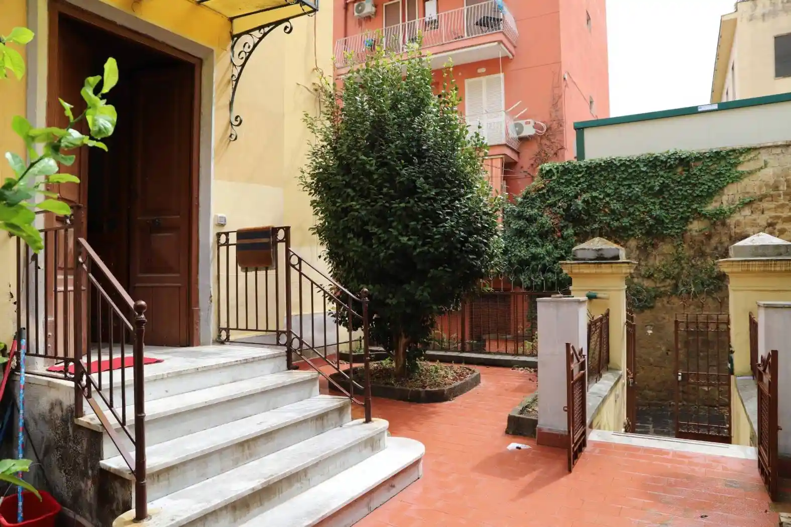 Appartamento in vendita a Napoli