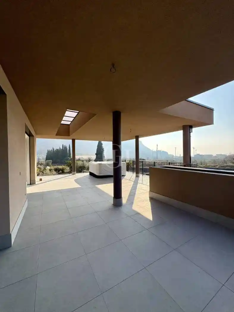Villa in vendita a Garda