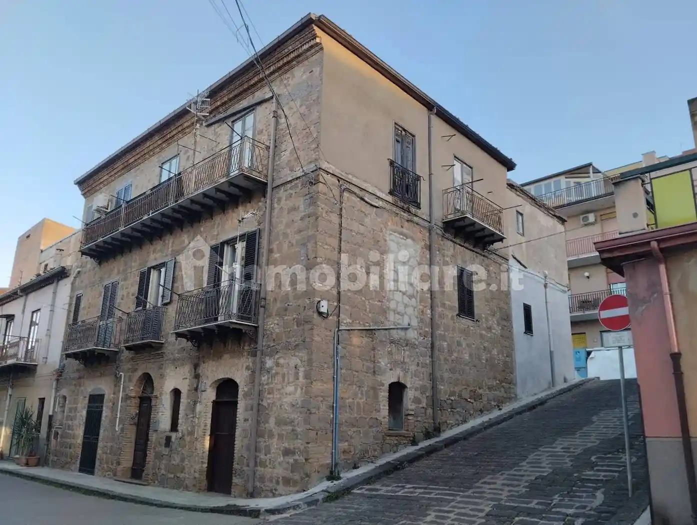 Appartamento in vendita a Santo Stefano di Camastra