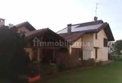 Villa in vendita a Usmate Velate