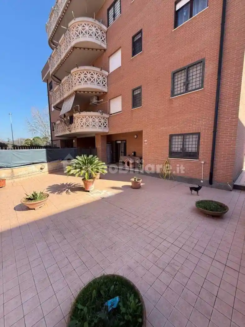 Appartamento in vendita a Guidonia Montecelio