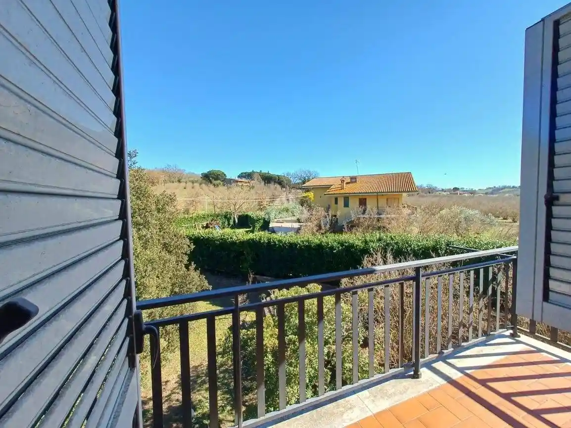 Appartamento in vendita a Faleria