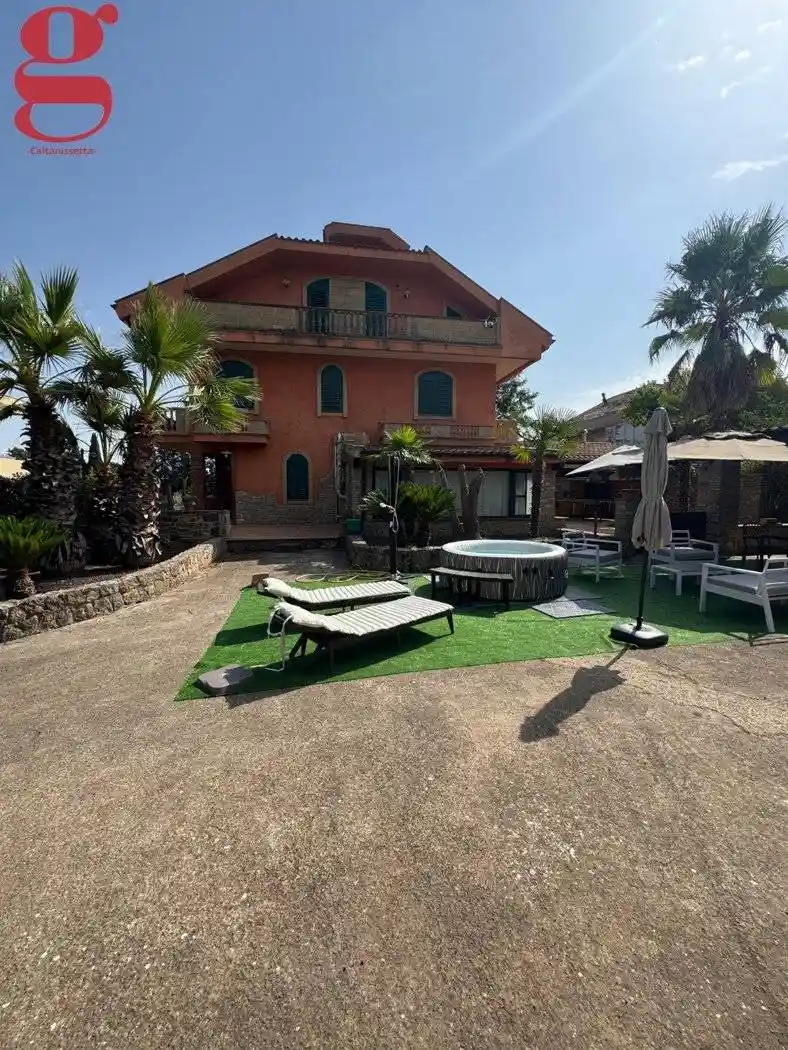 Villa in vendita a Caltanissetta